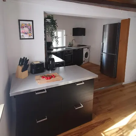 Apartment Mit Hist. Altstadt Charme *