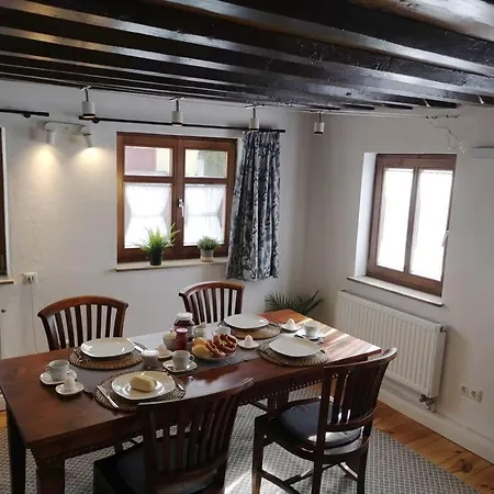 Apartment Mit Hist. Altstadt Charme *